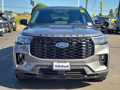 Used 2025 Ford Explorer ST-Line w/ Premium Package image 26