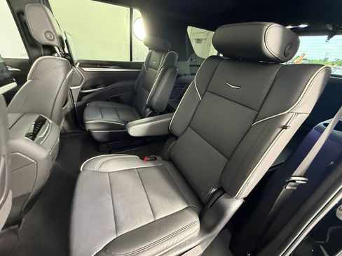 Used 2025 Cadillac Escalade Premium Luxury w/ Touring Package AWD/4WD image 21