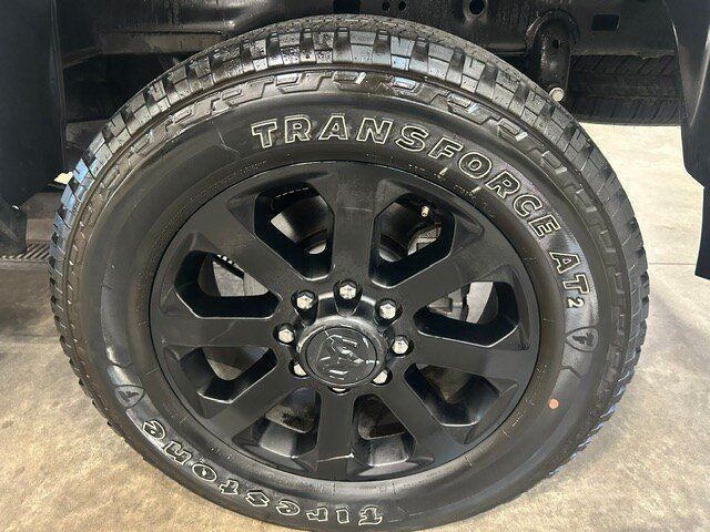 Used 2024 RAM 2500 Big Horn w/ Night Edition AWD/4WD image 31