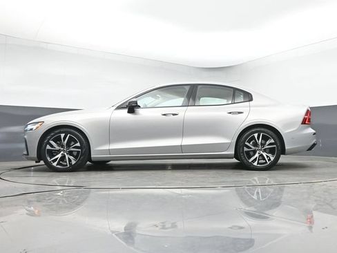Used 2025 Volvo S60 B5 Plus AWD/4WD image 48