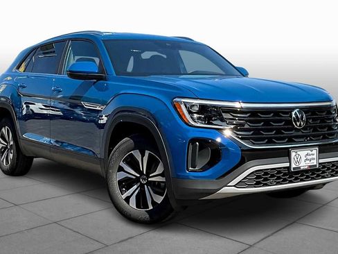 New 2026 Volkswagen Atlas Cross Sport SE image 2
