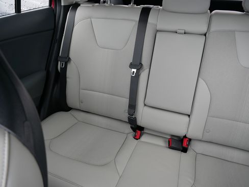 Certified 2023 Kia Niro EX image 12