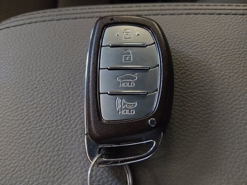 Used 2019 Hyundai Elantra Limited w/ Ultimate Package 02 FWD image 32