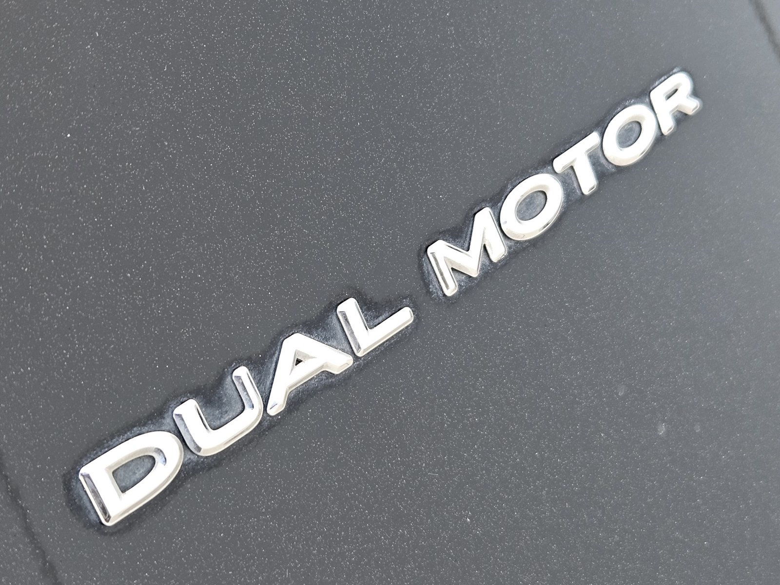 Used 2023 Tesla Model Y Long Range AWD/4WD image 16