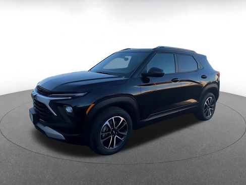 Used 2025 Chevrolet TrailBlazer LT image 8