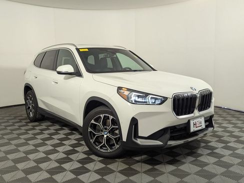 Used 2023 BMW X1 xDrive28i AWD/4WD image 1