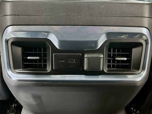 Used 2021 GMC Sierra 1500 Elevation image 14