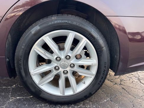 Used 2013 Toyota Avalon image 36