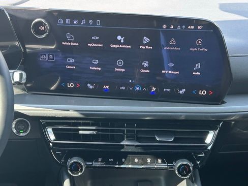 New 2026 Chevrolet Traverse LT w/ Sun and Wheel Package FWD image 19