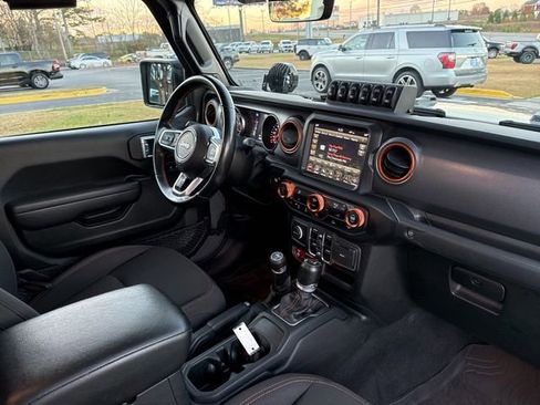 Used 2022 Jeep Gladiator Mojave w/ Trailer Tow Package image 17