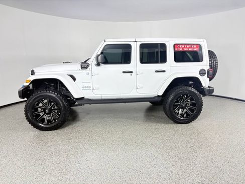 Used 2023 Jeep Wrangler Unlimited Sahara w/ Cold Weather Group AWD/4WD image 4