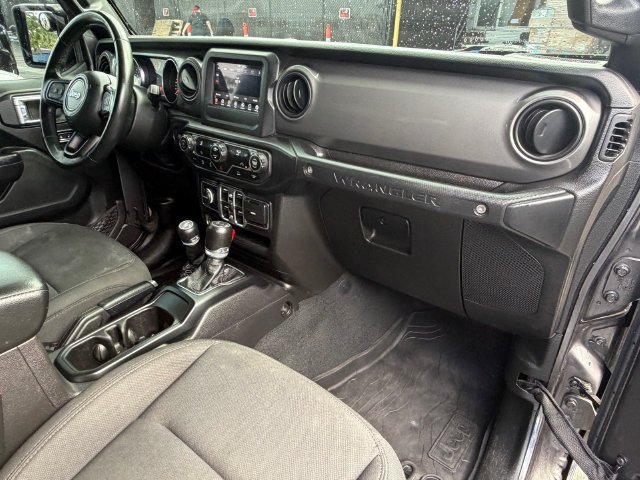 Used 2022 Jeep Wrangler Unlimited Sport AWD/4WD image 7