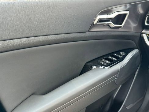 Certified 2025 Kia Sportage EX image 33