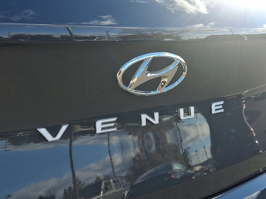 New 2026 Hyundai Venue SEL FWD image 5