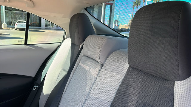 Used 2025 Toyota Corolla LE FWD image 18
