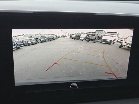 Used 2024 Buick Encore GX Sport Touring image 3