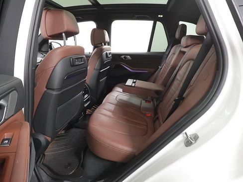 Used 2020 BMW X5 M50i AWD/4WD image 28