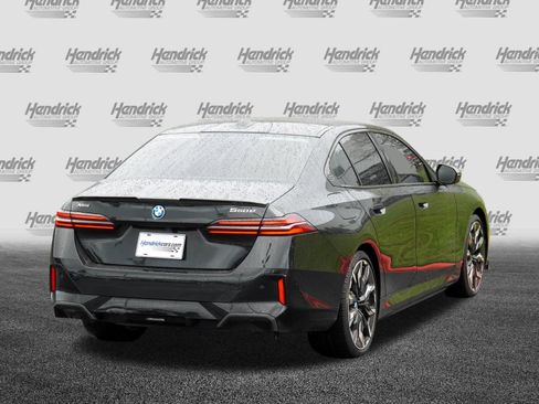 Used 2026 BMW 550e xDrive w/ Executive Package AWD/4WD image 8