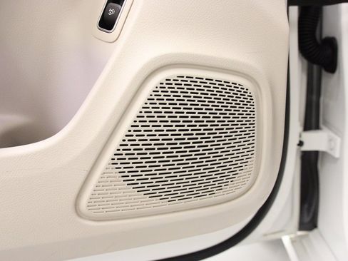 Certified 2025 Mercedes-Benz CLA 250 4MATIC image 24