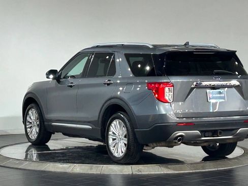 Used 2022 Ford Explorer Limited w/ Equipment Group 301A AWD/4WD image 7