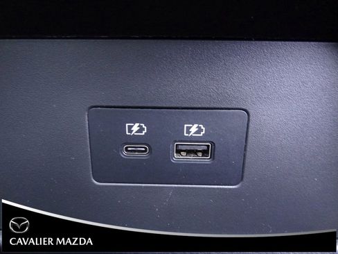 Used 2023 Nissan Rogue SL image 18