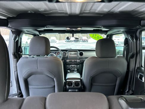 Used 2021 Jeep Wrangler Unlimited Sport image 46