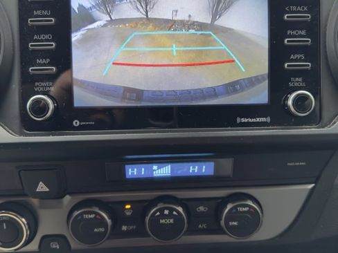 Used 2022 Toyota Tacoma SR image 19