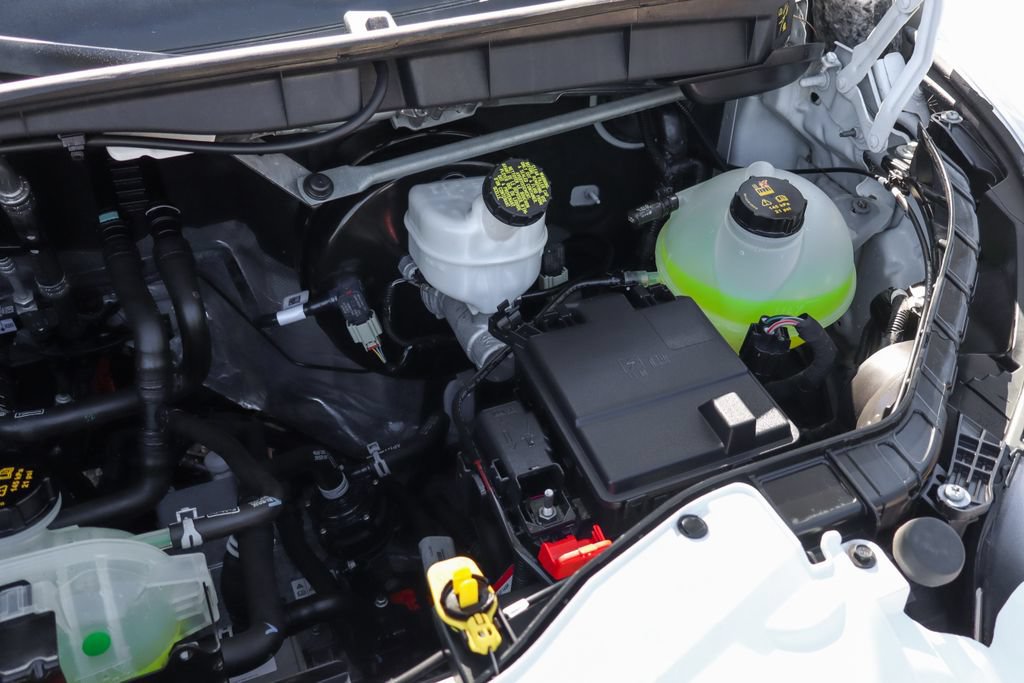 Used 2022 Ford E-Transit Medium Roof RWD image 18