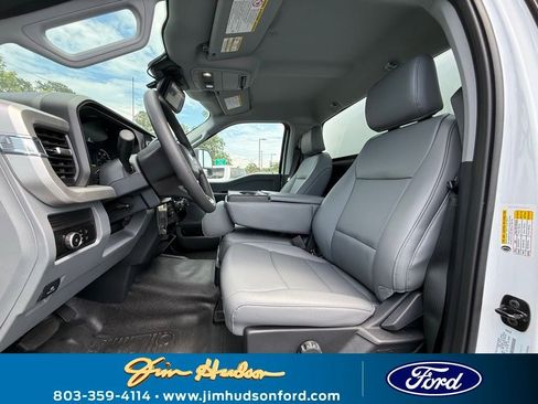 New 2025 Ford F550 2WD Regular Cab Super Duty image 17