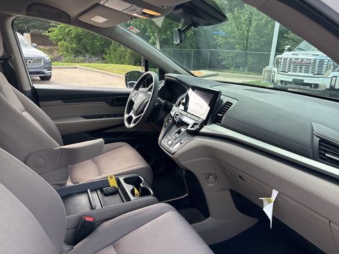 Used 2019 Honda Odyssey EX image 14