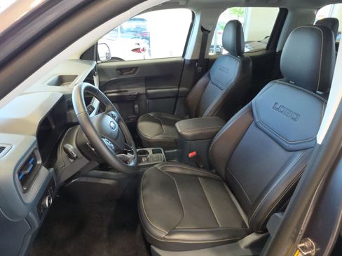 Used 2026 Ford Maverick Lobo AWD/4WD image 16