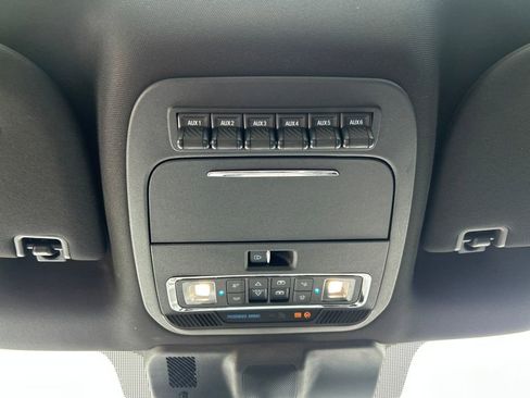 Used 2024 Ford F350 Platinum image 20