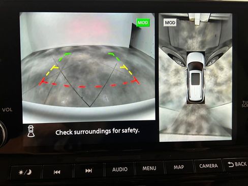 Used 2025 Nissan Pathfinder SL image 64