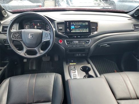 Used 2024 Honda Passport TrailSport image 12