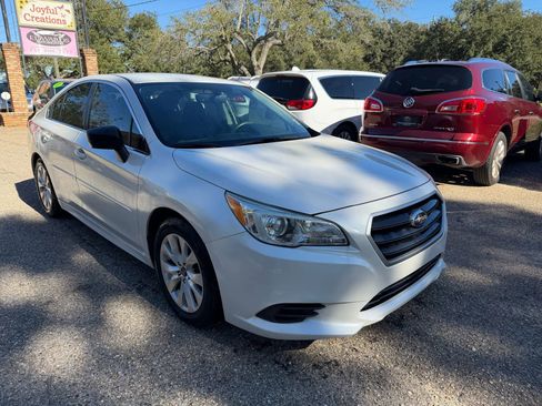 Used 2017 Subaru Legacy 2.5i w/ Alloy Wheel Package image 3