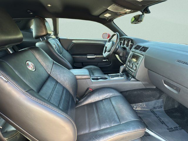 Used 2014 Dodge Challenger SXT RWD image 16