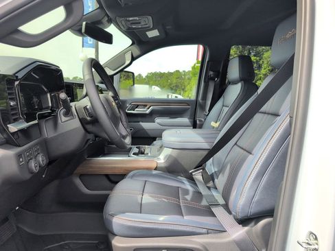 New 2026 Chevrolet Silverado 3500 High Country AWD/4WD image 13