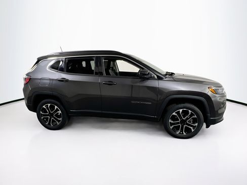 Used 2022 Jeep Compass Limited AWD/4WD image 4
