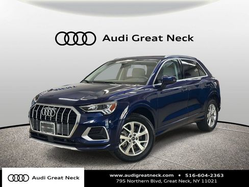 Used 2023 Audi Q3 2.0T Premium w/ Convenience Package AWD/4WD image 1
