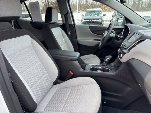 Used 2022 Chevrolet Equinox LT image 10