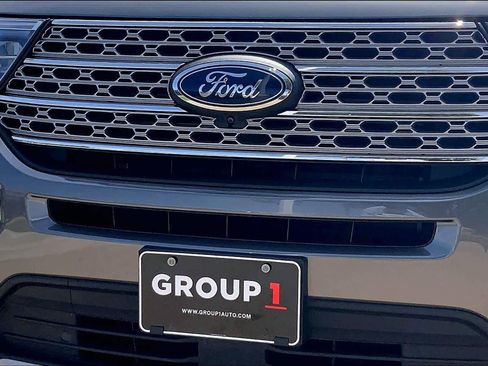 Certified 2021 Ford Explorer Limited w/ Equipment Group 301A AWD/4WD image 30