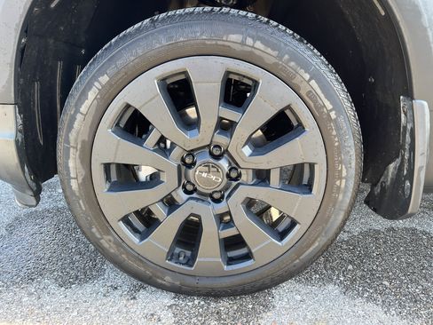 Used 2023 Honda Passport EX-L image 8