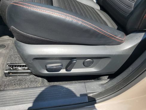 Used 2025 Nissan Rogue SV AWD/4WD image 9