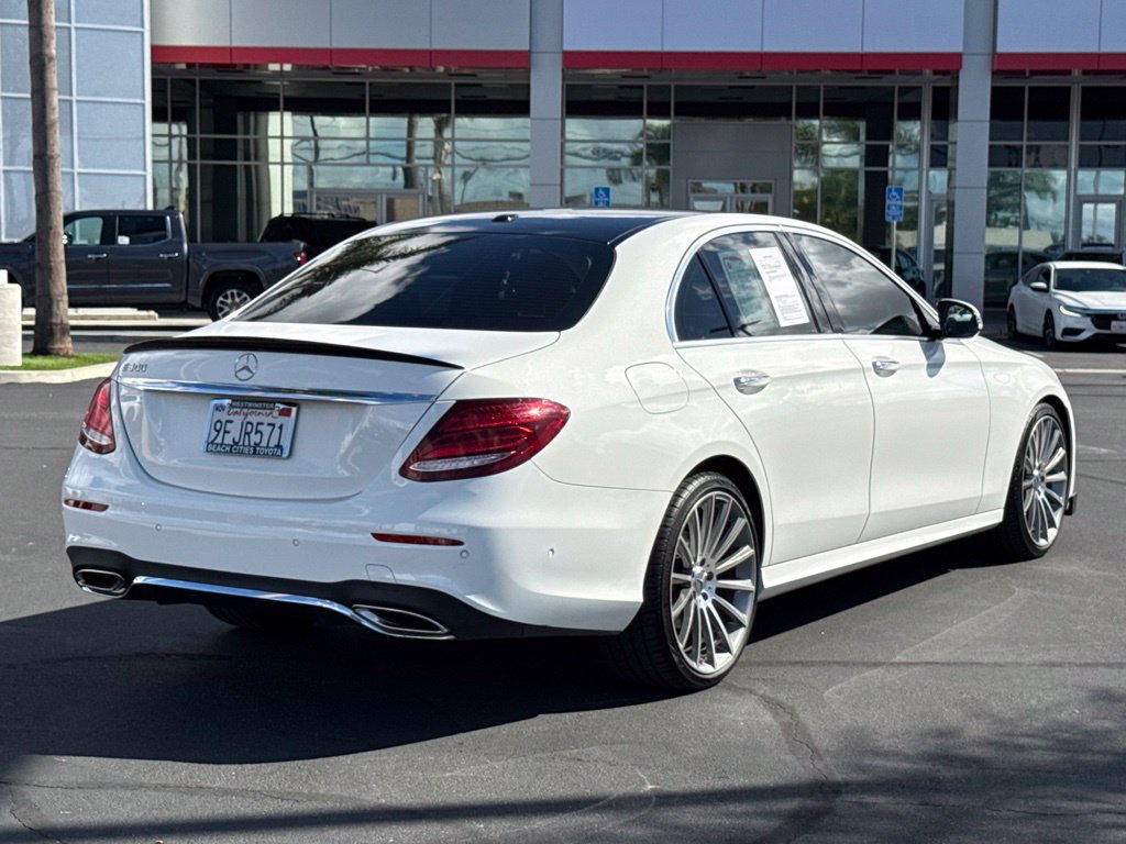 Used 2018 Mercedes-Benz E 300 image 12