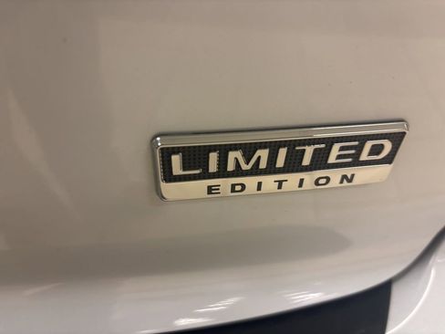 Used 2022 Mitsubishi Eclipse Cross LE image 8