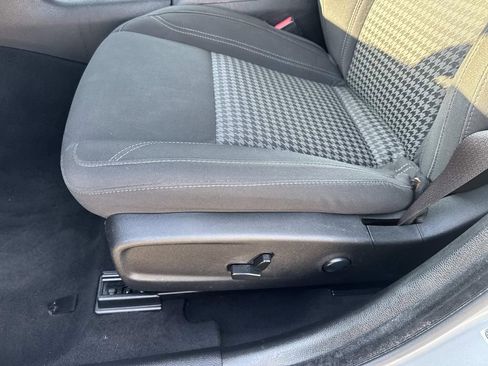 Used 2023 Dodge Charger SXT image 16