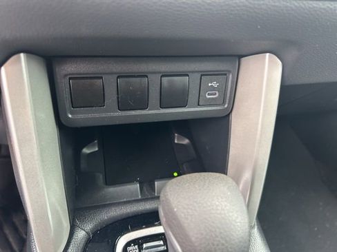 Used 2024 Toyota Corolla Cross SE AWD/4WD image 30