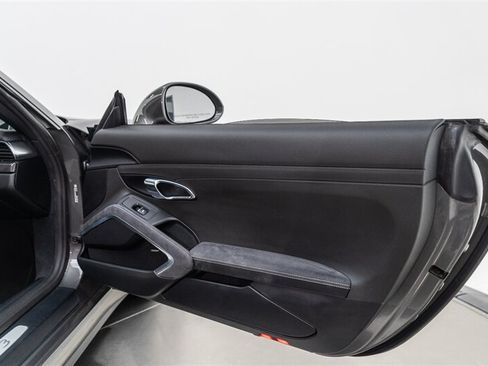 Used 2018 Porsche 911 GT3 RWD image 55