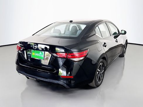 Used 2024 Nissan Sentra SV FWD image 10