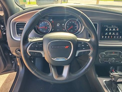 Used 2019 Dodge Charger SXT w/ Leather Interior Group RWD image 18